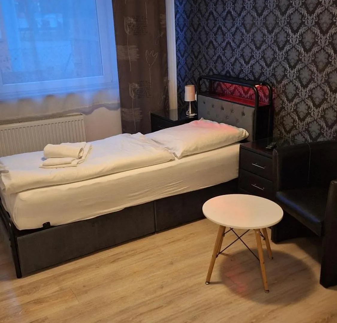 Pension Alis Augsburg 3*,  Germany