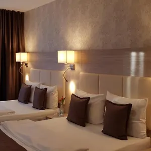 hotel-budapester-hof.hamburg-hotels-de.com/